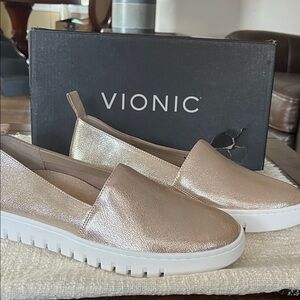 Vionic Women's Rose Gold Slip-On Loafers Brand new -never worn